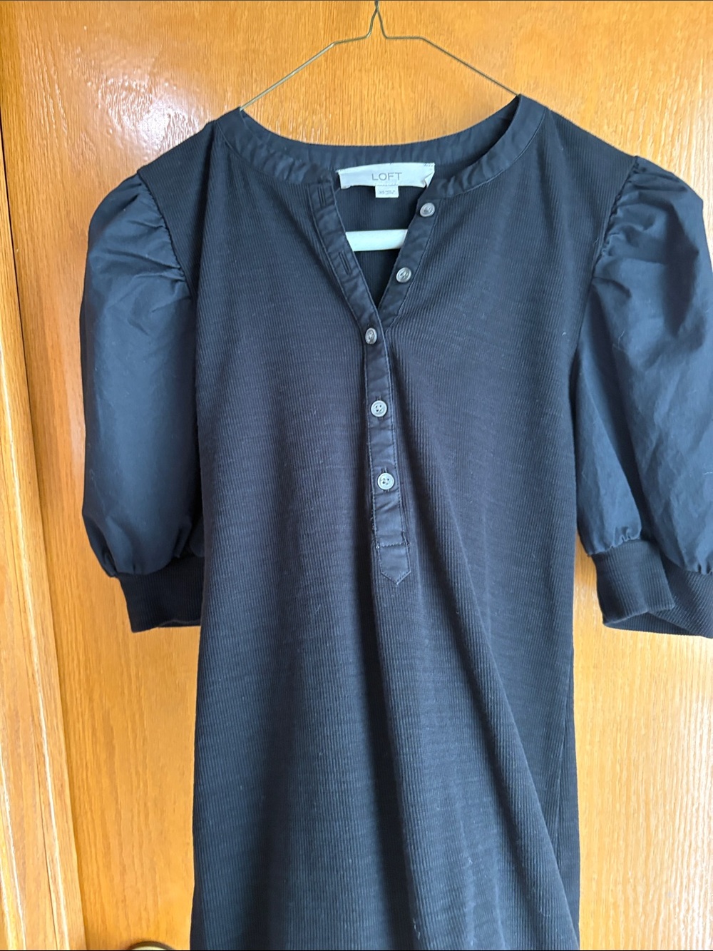 LOFT Black Puff-Sleeve Button-Front Top